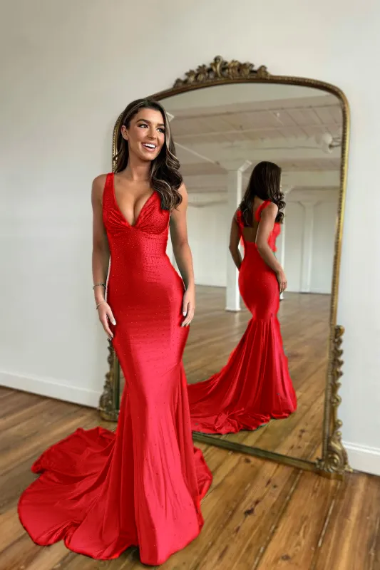 Green Prom Dress with Wide Shoulder V Neck Long Mermaid with Bead Embellishments