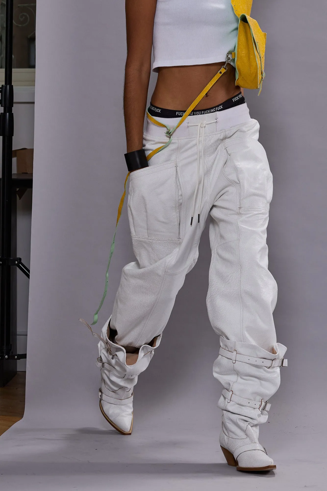 PLEATED POCKET STRAIGHT LEG LEATHER PANT - CRACKLE WHITE